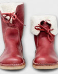 Waterproof boots with wool lining