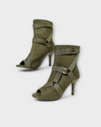 Elegant high-heeled sandals with open toes