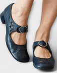 Paulina - The Unique and Comfortable Leather Sandal