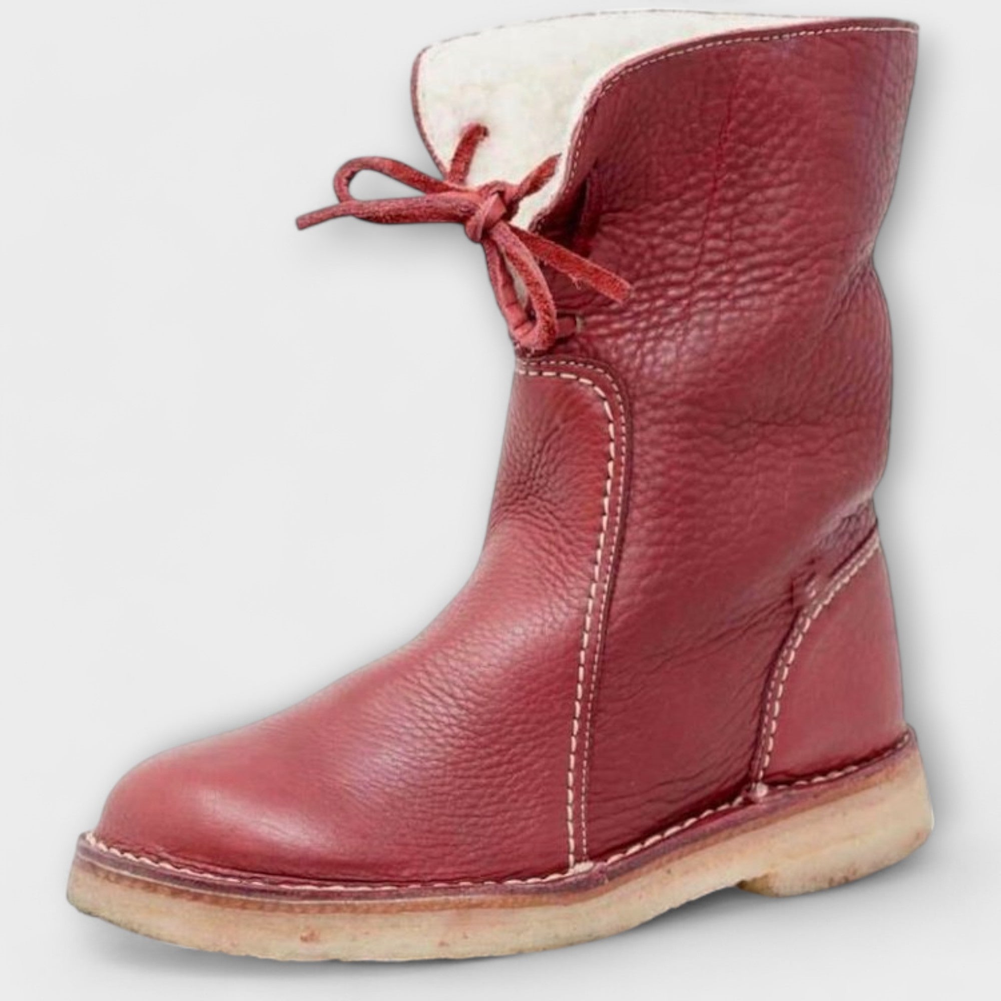 Waterproof boots with wool lining