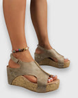 Mia – Platform Sandals