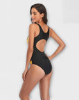 Sporty one-piece swimsuit with back cutout