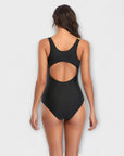 Sporty one-piece swimsuit with back cutout