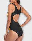 Sporty one-piece swimsuit with back cutout